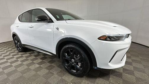 Q Ball 2024 Dodge Hornet R/T EAWD