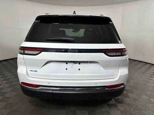 2023 Jeep Grand Cherokee 4xe Base