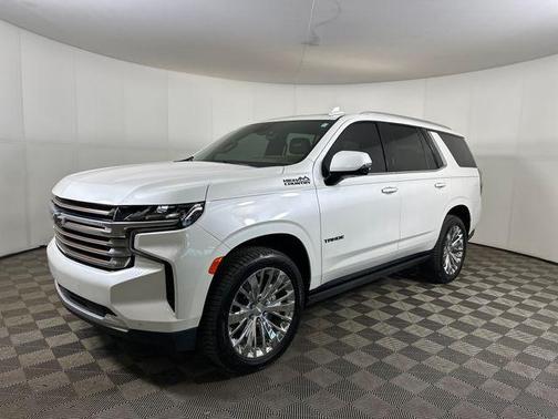 Iridescent Pearl Tricoat 2023 Chevrolet Tahoe 4WD High Country