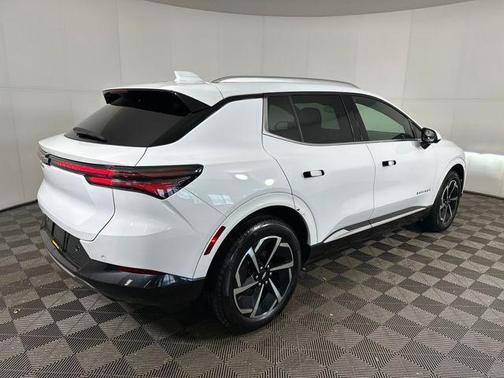 2024 Chevrolet Equinox EV 2LT