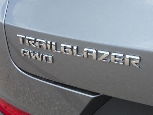 Sterling Gray Metallic 2026 Chevrolet Trailblazer LS
