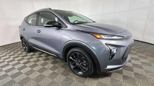 Gray Ghost Metallic 2022 Chevrolet Bolt EUV FWD Premier