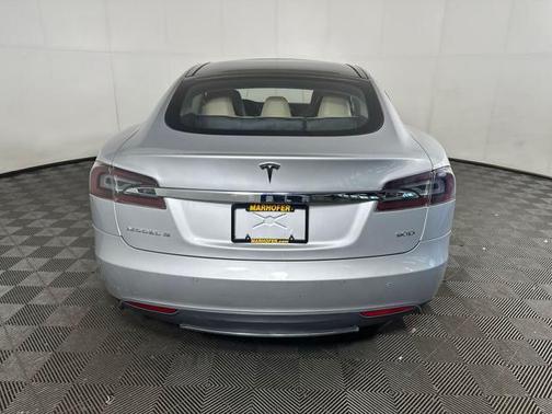 2016 Tesla Model S 90D