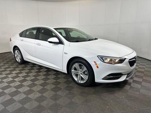 2019 Buick Regal Sportback FWD Preferred