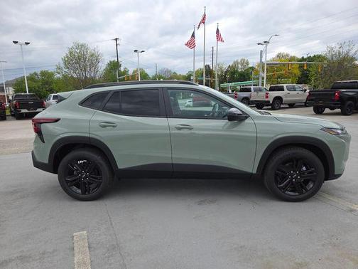 Cacti Green 2026 Chevrolet Trax FWD ACTIV