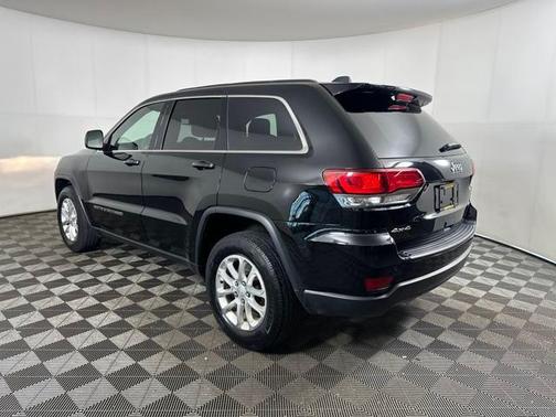 2022 Jeep Grand Cherokee Laredo