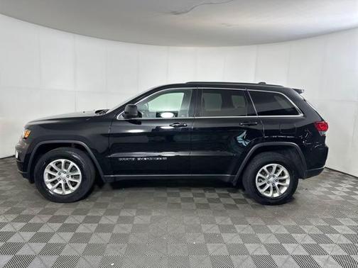 2022 Jeep Grand Cherokee Laredo