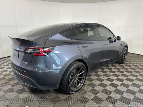 2021 Tesla Model Y Long Range Dual Motor All-Wheel Drive
