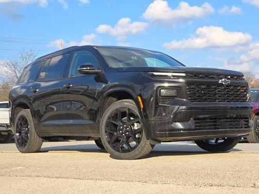 Mosaic Black Metallic 2026 Chevrolet Traverse RS