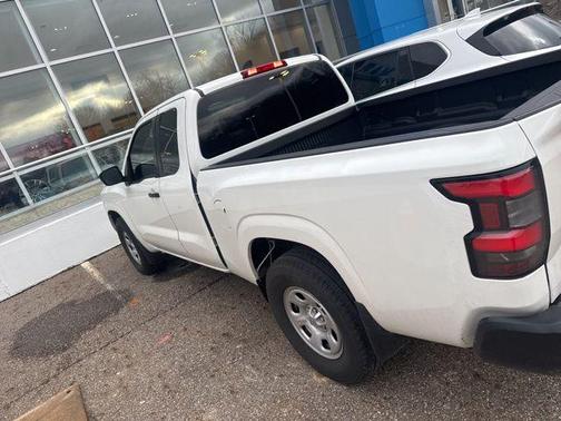 2022 Nissan Frontier S