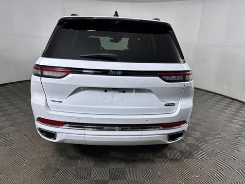 2023 Jeep Grand Cherokee 4xe Overland