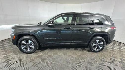 Rocky Mountain Pearlcoat 2023 Jeep Grand Cherokee 4xe Base