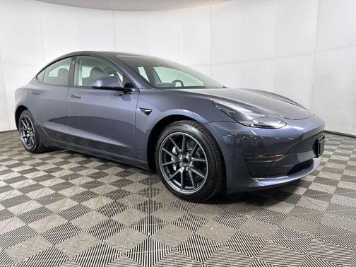 2023 Tesla Model 3 Standard Range