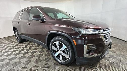Black Cherry Metallic 2023 Chevrolet Traverse LT Leather