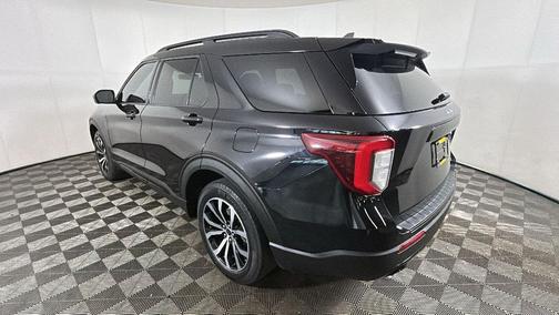 Agate Black Metallic 2022 Ford Explorer ST-Line