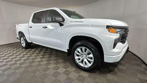 Summit White 2022 Chevrolet Silverado 1500 Custom