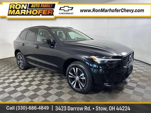 2024 Volvo XC60 B5 Core Dark Theme