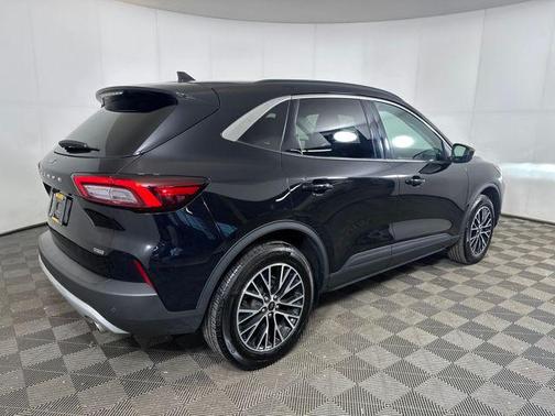 2023 Ford Escape PHEV SE