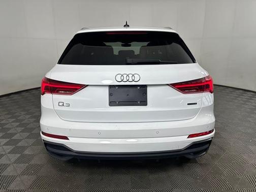 2023 Audi Q3 S line Premium