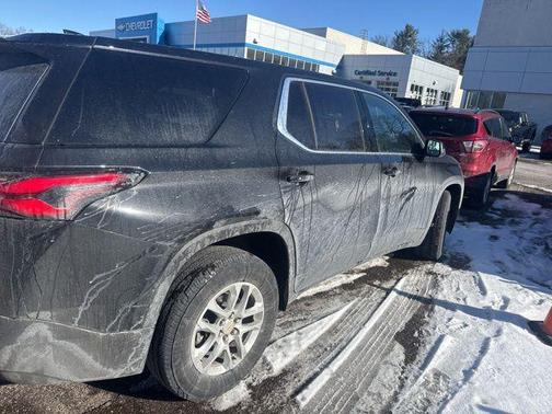 2023 Chevrolet Traverse LS