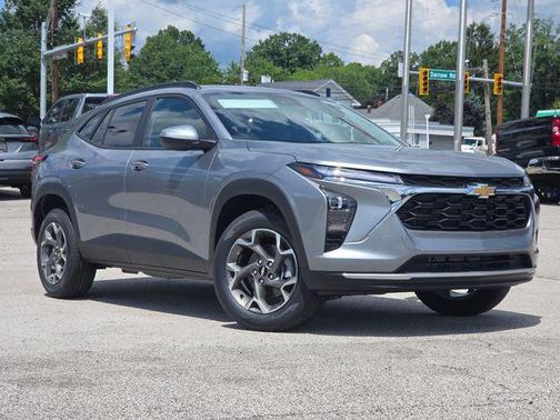 Sterling Gray Metallic 2026 Chevrolet Trax LT