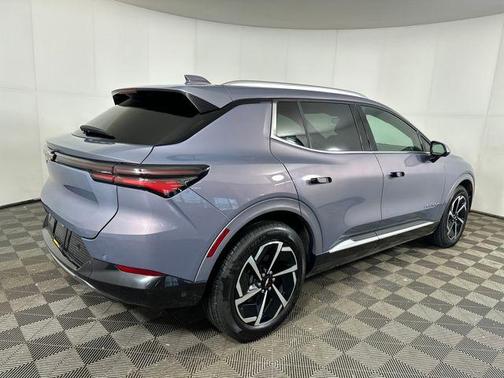 2024 Chevrolet Equinox EV 2LT