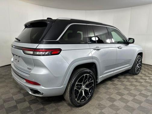 2022 Jeep Grand Cherokee 4xe Summit Reserve
