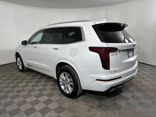 2022 Cadillac XT6 Luxury AWD