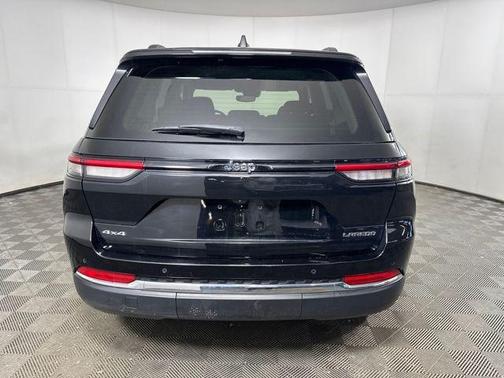 2023 Jeep Grand Cherokee Laredo