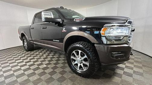 Diamond Black Crystal Pearlcoat 2024 RAM 2500 Longhorn