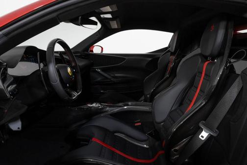 2023 Ferrari SF90 Stradale Base