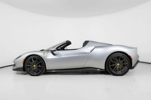 2023 Ferrari 296 GTS Base