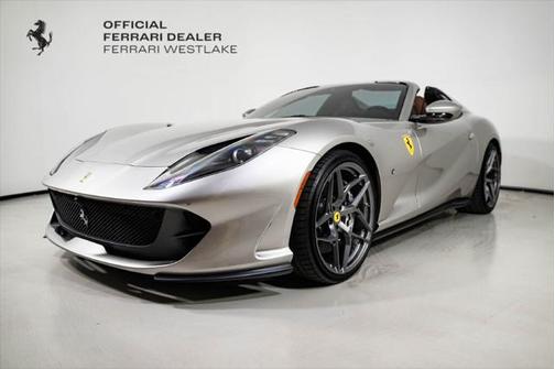 2023 Ferrari 812 GTS Base