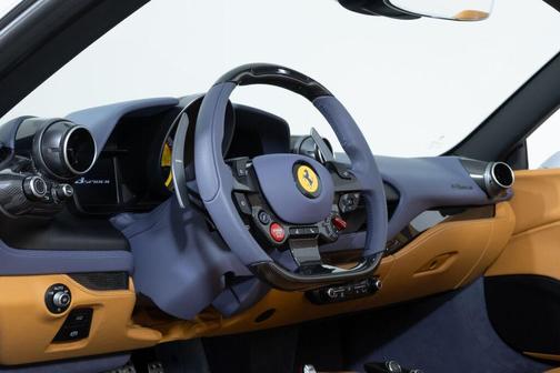 2022 Ferrari F8 Spider Base