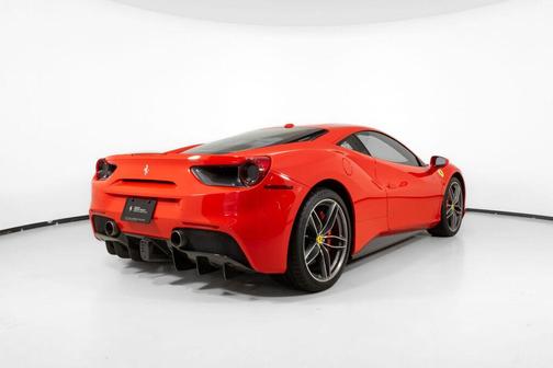 2017 Ferrari 488 GTB 