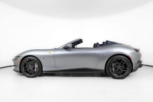 2025 Ferrari Roma Spider 