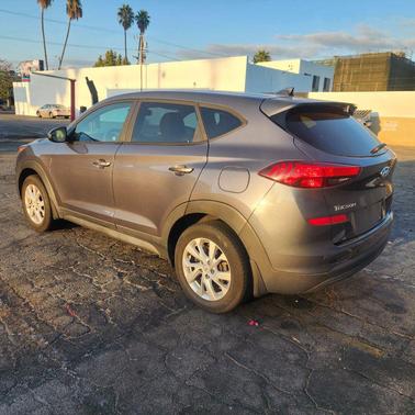 2019 Hyundai TUCSON SE