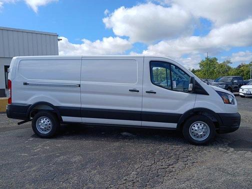 2025 Ford Transit-350 