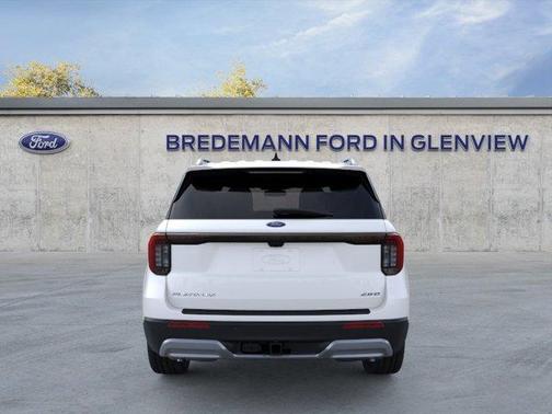 Star White 2026 Ford Explorer Platinum