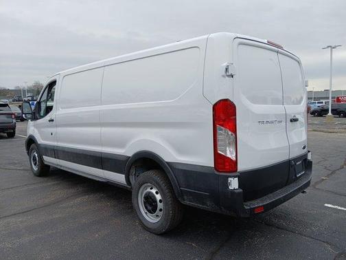 2025 Ford Transit-250