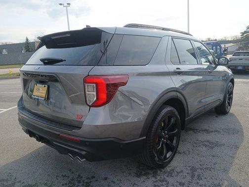 Carbonized Gray 2022 Ford Explorer ST
