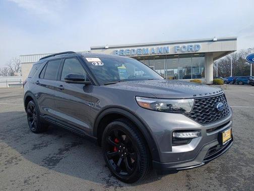 Carbonized Gray 2022 Ford Explorer ST