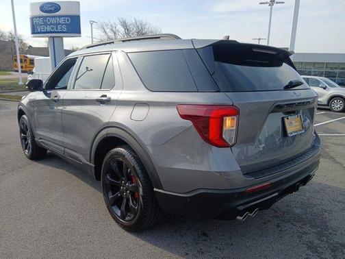 Carbonized Gray 2022 Ford Explorer ST