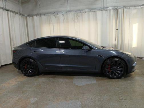 2023 Tesla Model 3 Performance