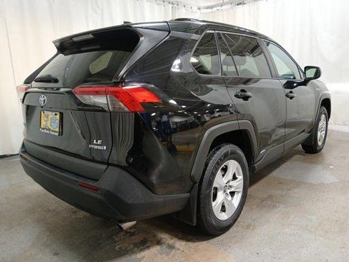 2020 Toyota RAV4 Hybrid LE