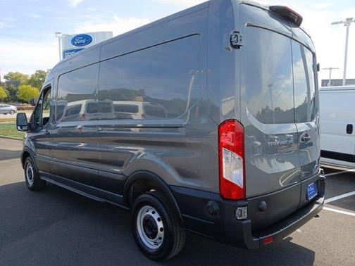2024 Ford Transit-250 148 WB Medium Roof Cargo