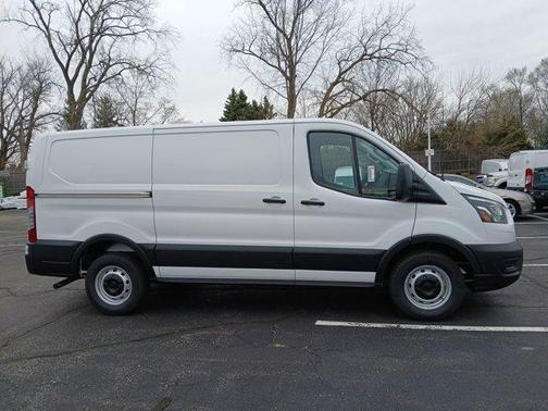 2025 Ford Transit-150 