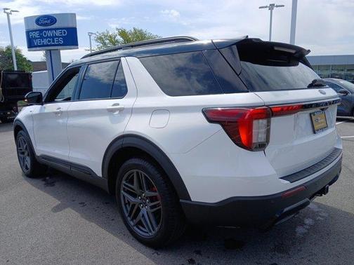White 2025 Ford Explorer ST-Line