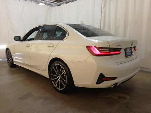 2020 BMW 330 i xDrive