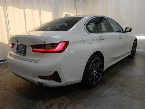 2020 BMW 330 i xDrive